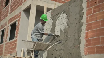 Pó de pedra ou areia industrial: qual a diferença e qual usar